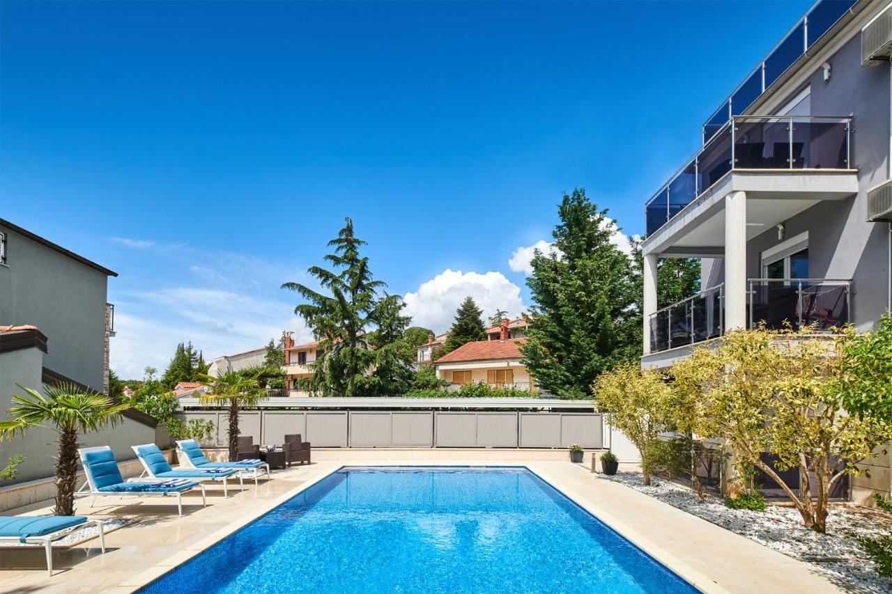 Ribarska Koliba - Stella Adria Villa Pula Extérieur photo