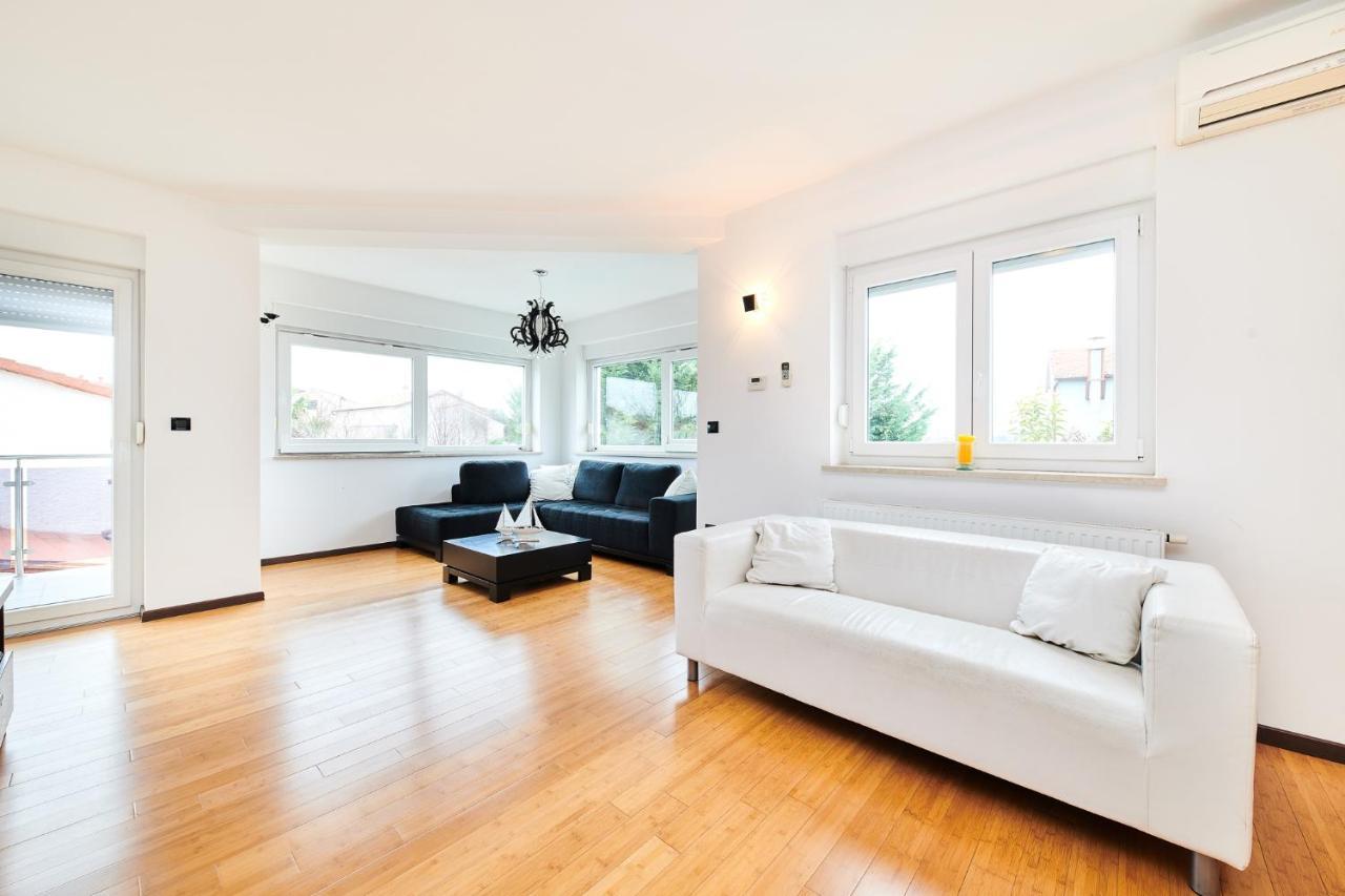 Ribarska Koliba - Stella Adria Villa Pula Extérieur photo