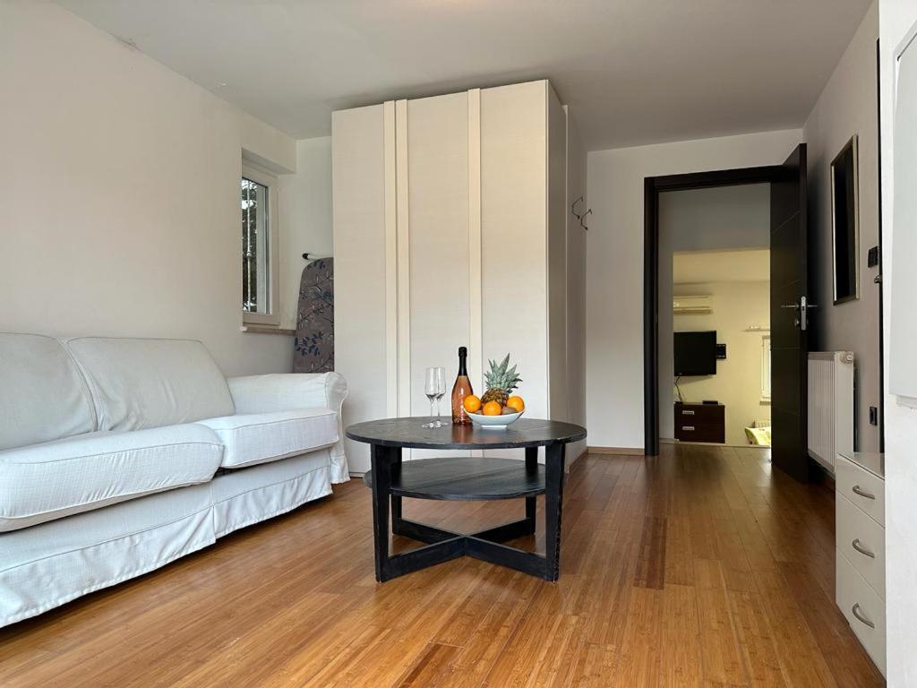 Ribarska Koliba - Stella Adria Villa Pula Extérieur photo