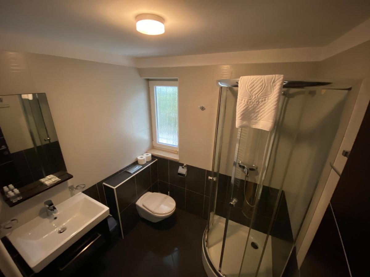 Ribarska Koliba - Stella Adria Villa Pula Extérieur photo